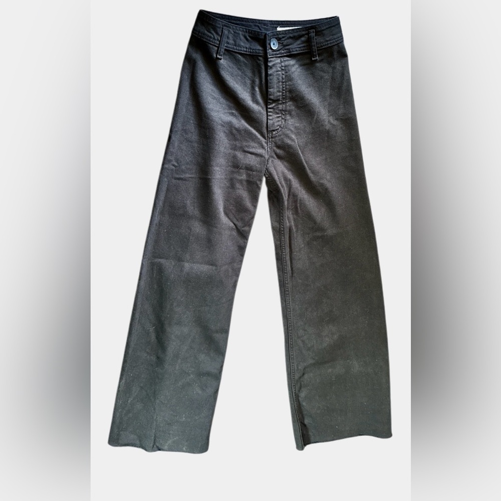 Zara Chinos in Classic Khaki with Tailored Fit